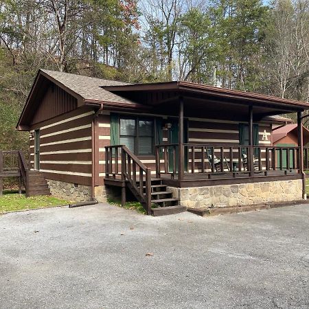 Villa On Dolly Time 1 Mile From Dollywood Pigeon Forge Exterior foto