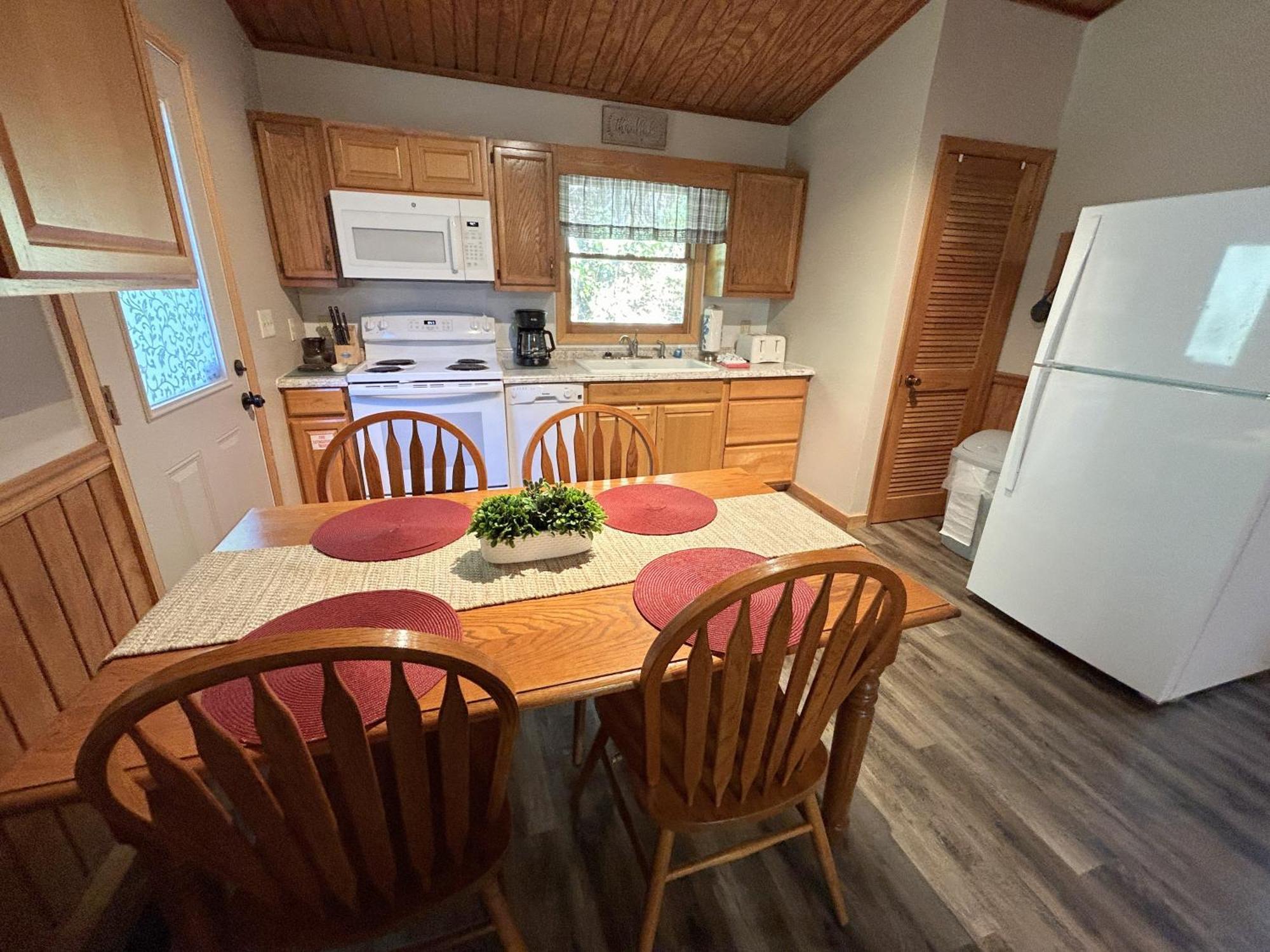 Villa On Dolly Time 1 Mile From Dollywood Pigeon Forge Exterior foto