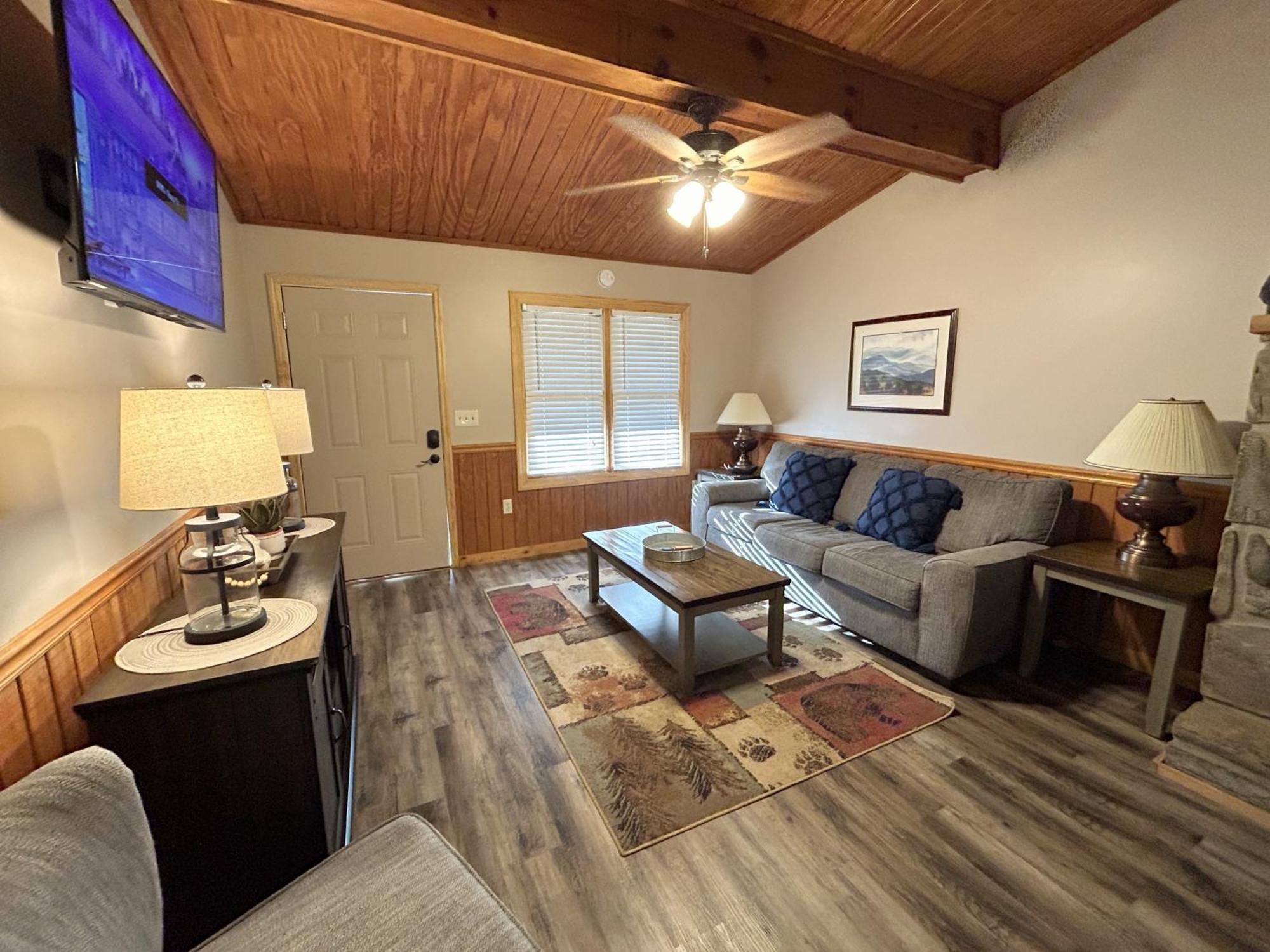 Villa On Dolly Time 1 Mile From Dollywood Pigeon Forge Exterior foto